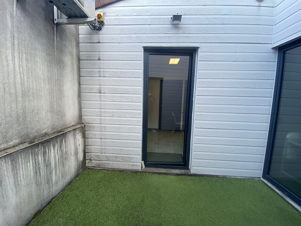 Local commercial FEURS (42110) ROCHETTE IMMOBILIER