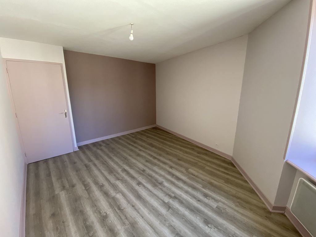 Maison de village ST BARTHELEMY LESTRA (42110) ROCHETTE IMMOBILIER