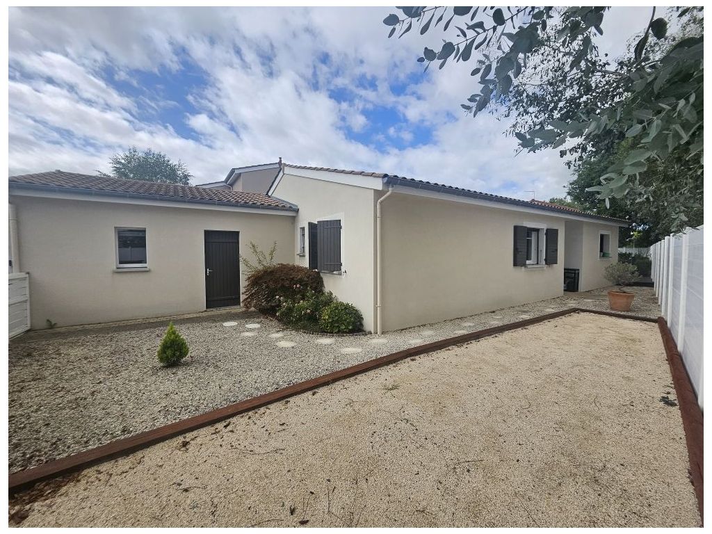 Maison de plain pied VEAUCHE (42340) ROCHETTE IMMOBILIER