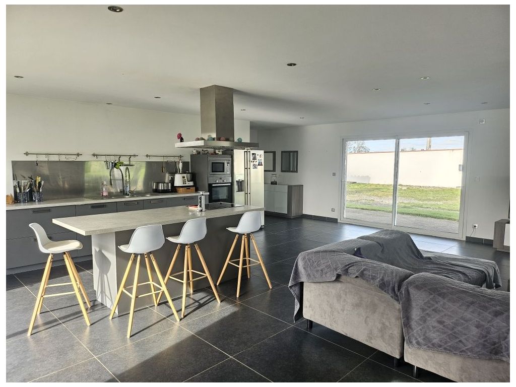 Maison Contemporaine MONTROND LES BAINS (42210) ROCHETTE IMMOBILIER