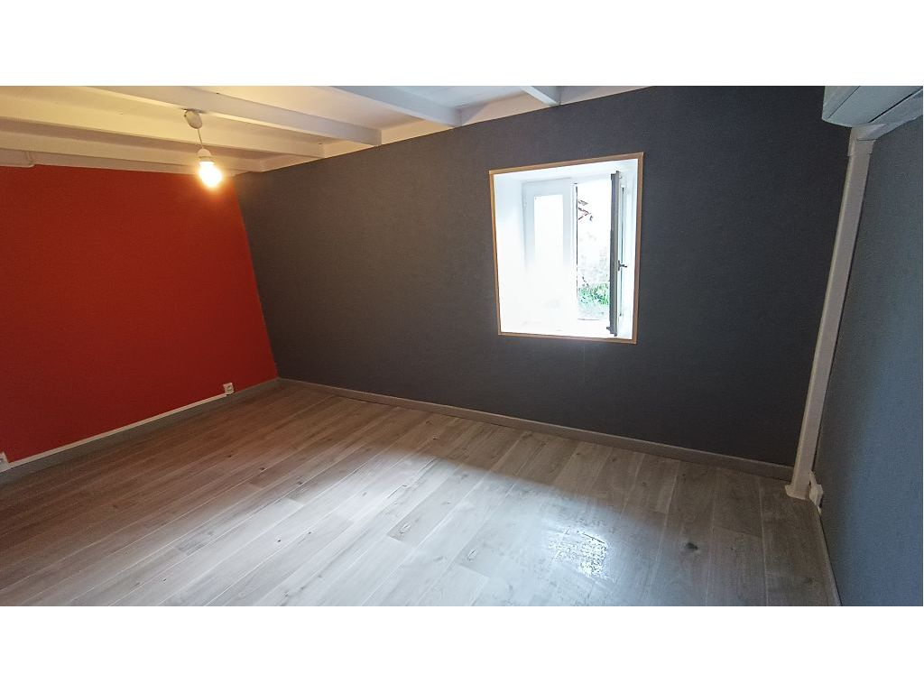 Maison de bourg ESSERTINES EN DONZY (42360) ROCHETTE IMMOBILIER