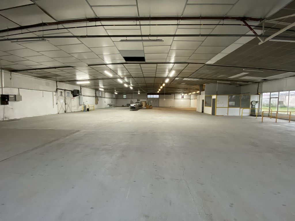 Local commercial SAVIGNEUX (42600) ROCHETTE IMMOBILIER