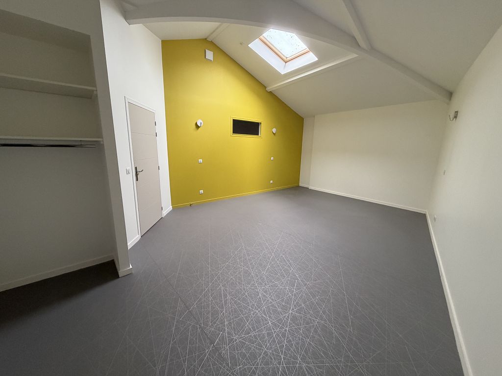 Local professionnel LA FOUILLOUSE (42480) ROCHETTE IMMOBILIER