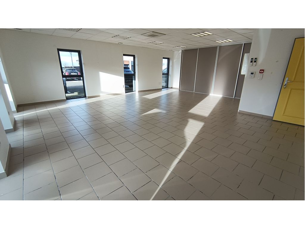 Local commercial SAVIGNEUX (42600) ROCHETTE IMMOBILIER