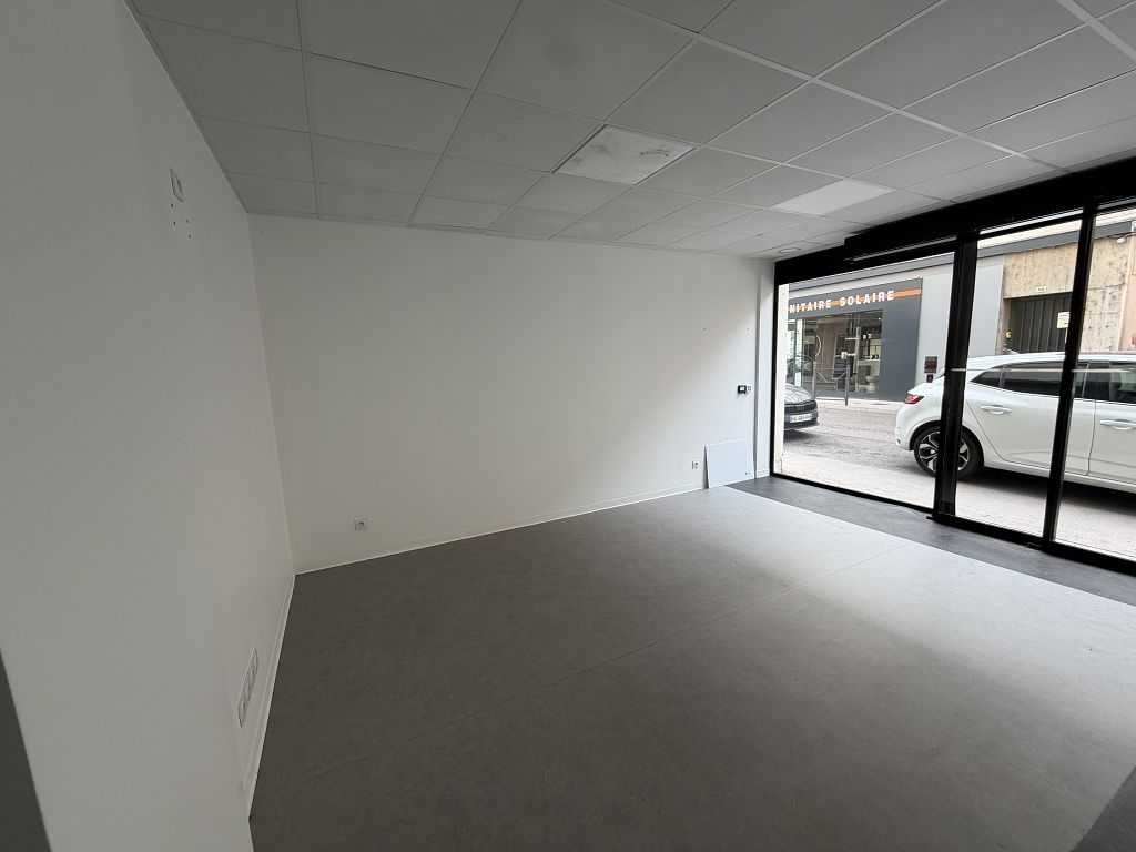 Local commercial FEURS (42110) ROCHETTE IMMOBILIER